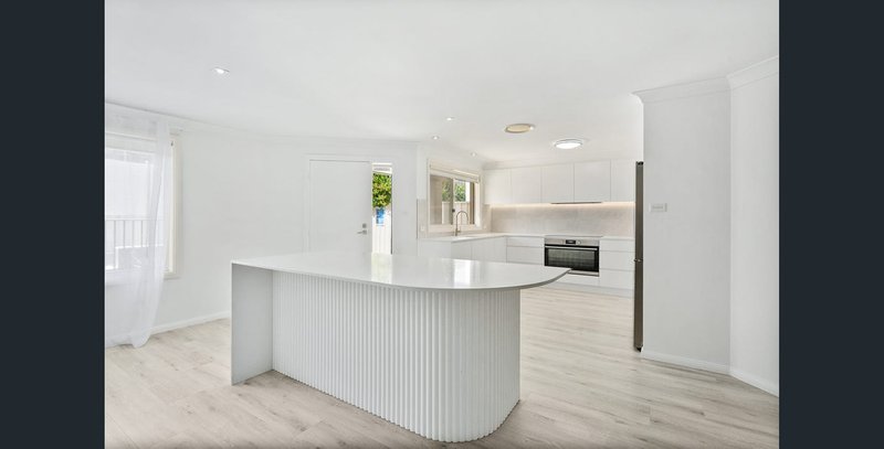 Photo - 10 Cove Boulevard, Shell Cove NSW 2529 - Image 2
