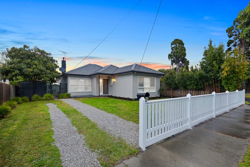 Photo - 10 Cox Street, Cheltenham VIC 3192 - Image 2