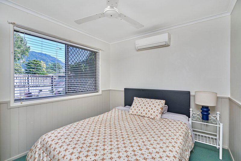 Photo - 10 Craig Street, Mooroobool QLD 4870 - Image 6