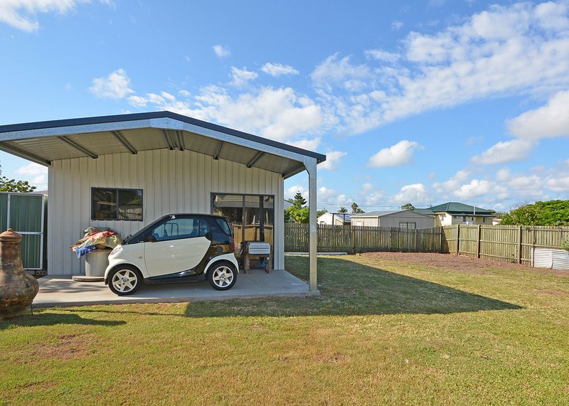 Photo - 10 Crawford Street, Torbanlea QLD 4662 - Image 2