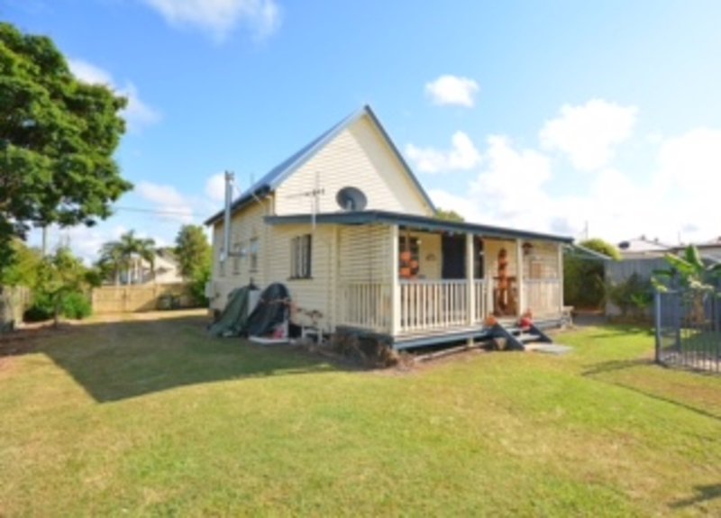 Photo - 10 Crawford Street, Torbanlea QLD 4662 - Image 3