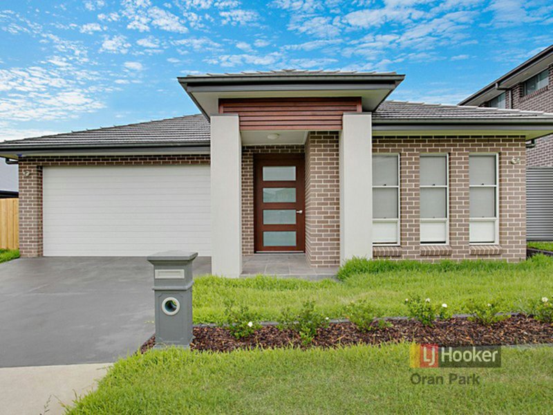 10 Cray Street, Oran Park NSW 2570