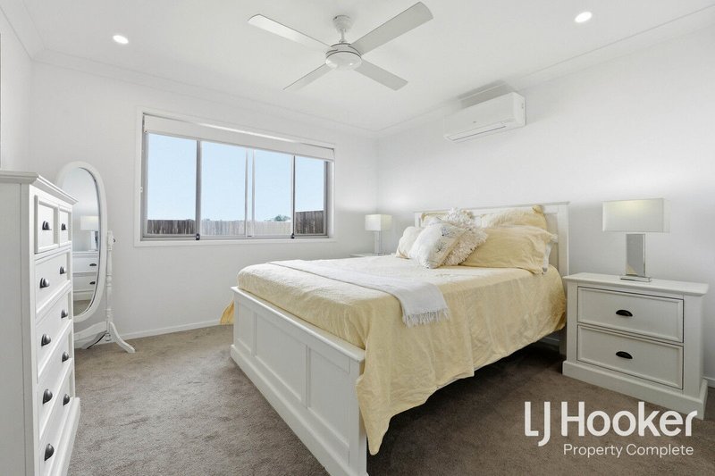 Photo - 10 Creaghe Street, Park Ridge QLD 4125 - Image 10