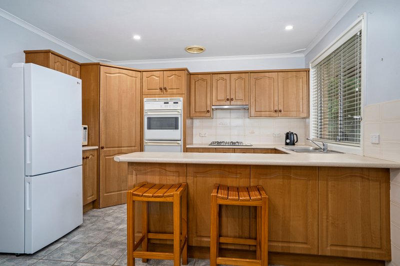 Photo - 10 Cress Place, Macquarie Fields NSW 2564 - Image 3