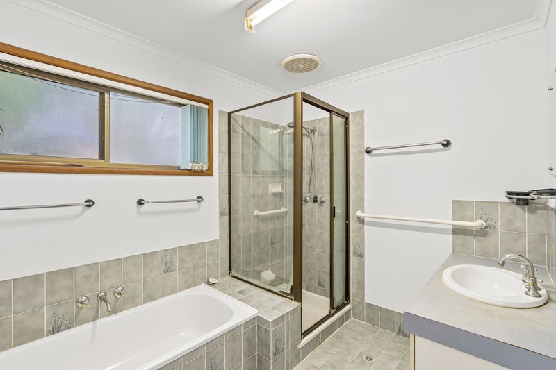 Photo - 10 Crestview Street, Loganlea QLD 4131 - Image 10