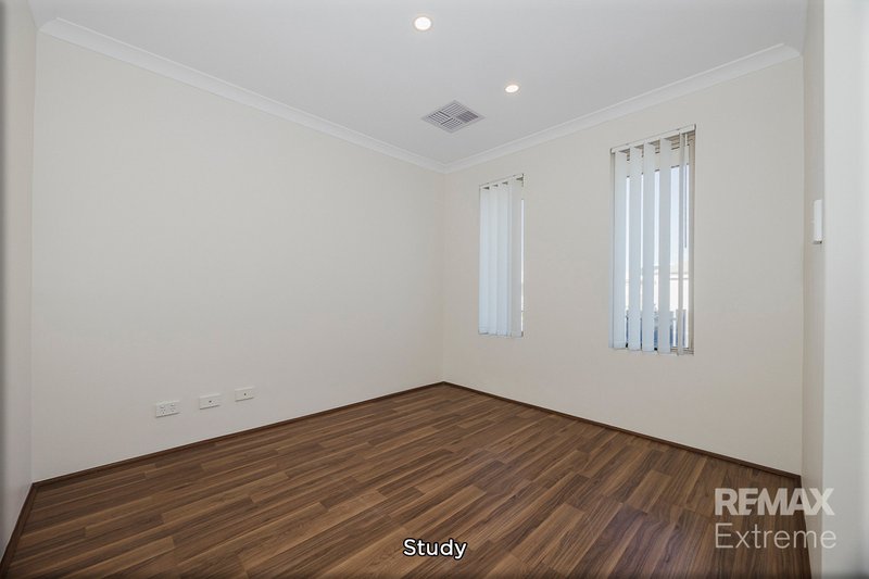 Photo - 10 Crete Way, Alkimos WA 6038 - Image 6