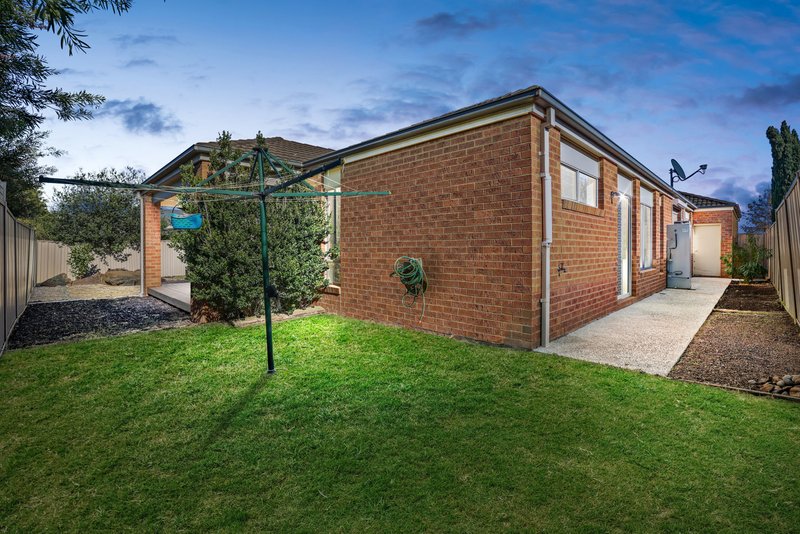 Photo - 10 Croft Street, Caroline Springs VIC 3023 - Image 19