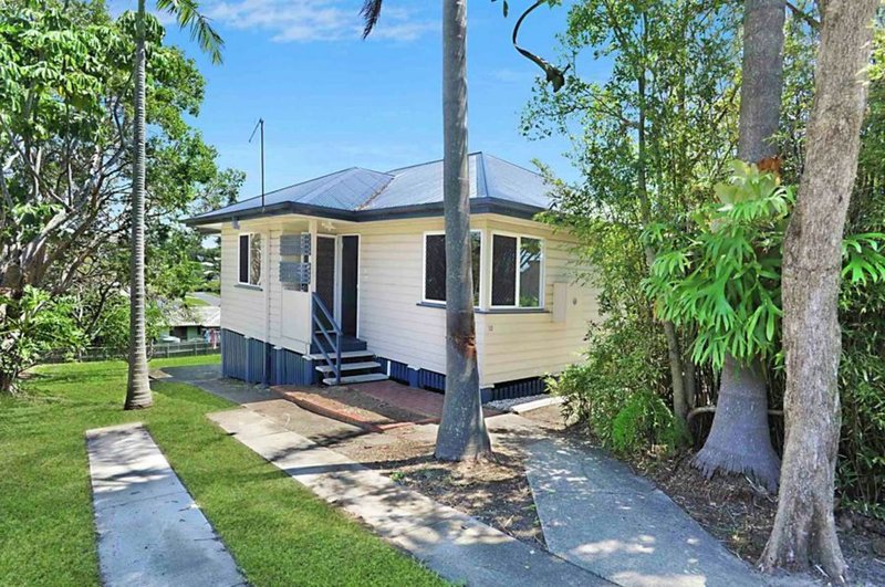 10 Crystal Street, Holland Park QLD 4121