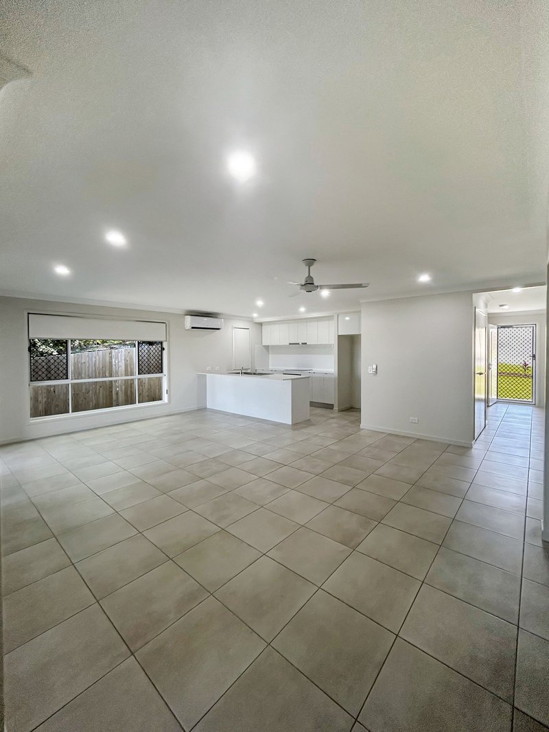 Photo - 10 Culgoa Crest, Redbank Plains QLD 4301 - Image 3