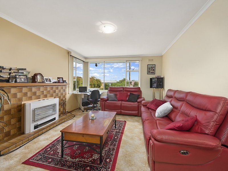 Photo - 10 Cullen Street, Claremont TAS 7011 - Image 2