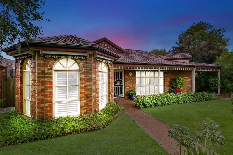 Photo - 10 Cypress Hill Drive, Narre Warren South VIC 3805 - Image 2