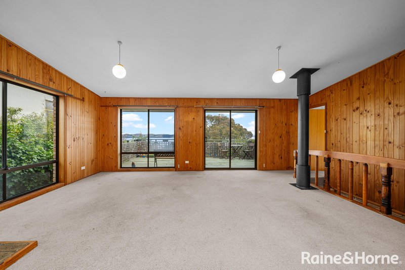 Photo - 10 Dallas Avenue, Taroona TAS 7053 - Image 10