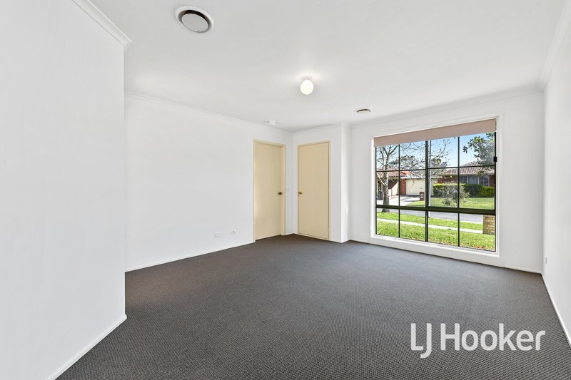 Photo - 10 Daniel Court, Pakenham VIC 3810 - Image 3