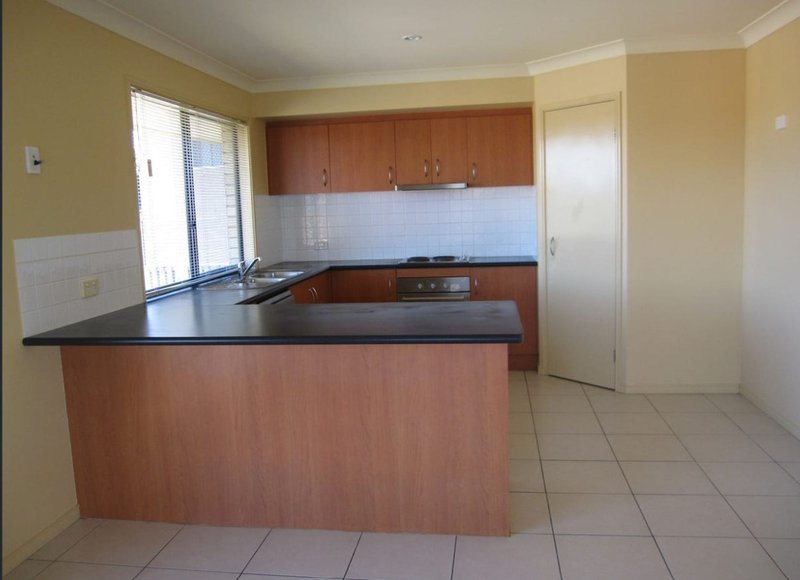 Photo - 10 Daniells Court, Ormeau QLD 4208 - Image 6