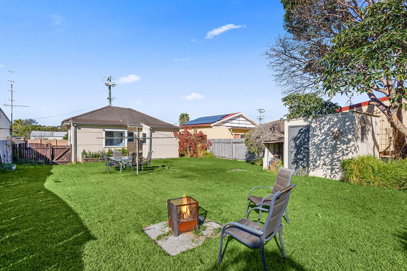 Photo - 10 Darley Street, Shellharbour NSW 2529 - Image 8