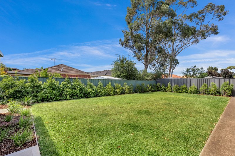 Photo - 10 Dartmouth Court, Manor Lakes VIC 3024 - Image 15