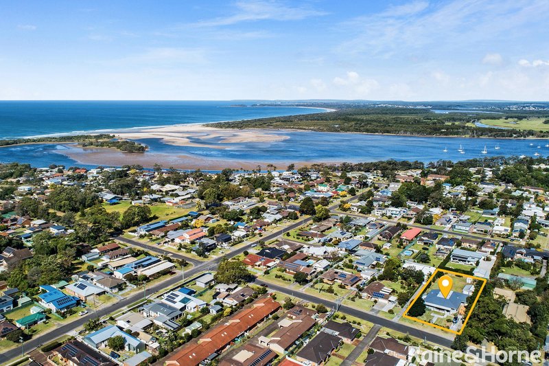 10 Davenport Road, Shoalhaven Heads NSW 2535