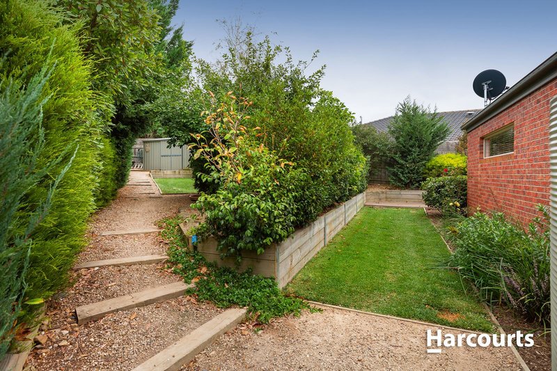 Photo - 10 Daventry Court, Berwick VIC 3806 - Image 13