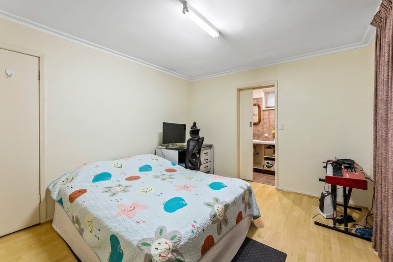 Photo - 10 Davis Street, Burwood East VIC 3151 - Image 6