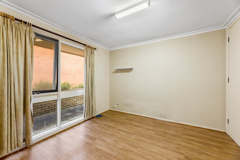 Photo - 10 Davis Street, Burwood East VIC 3151 - Image 8