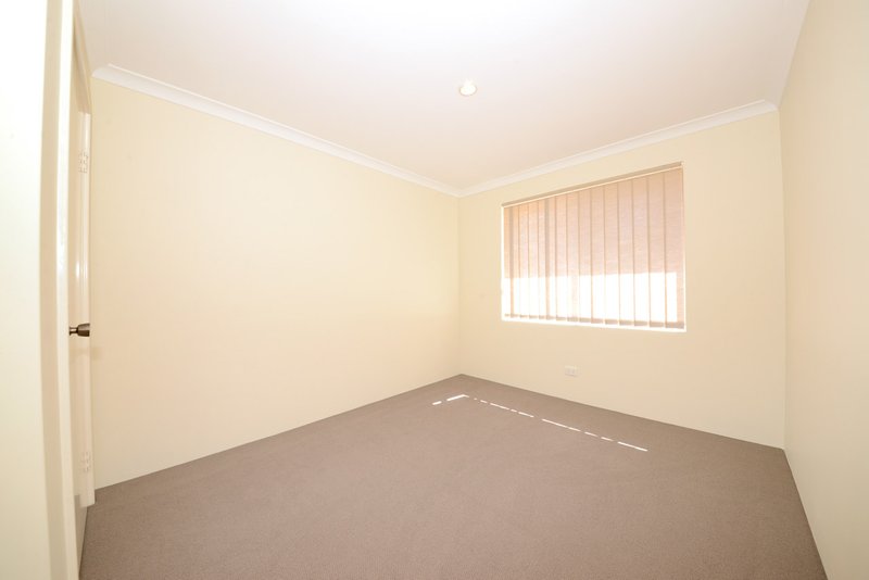 Photo - 10 De Crillon Way, Currambine WA 6028 - Image 17