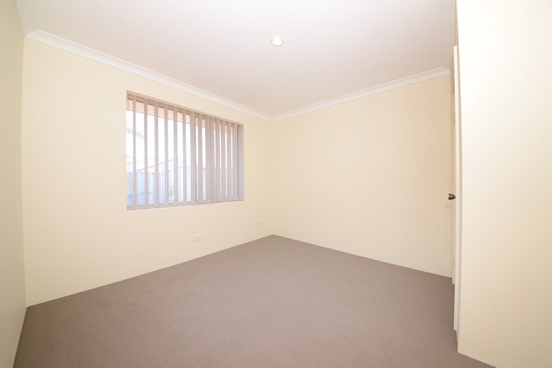 Photo - 10 De Crillon Way, Currambine WA 6028 - Image 18