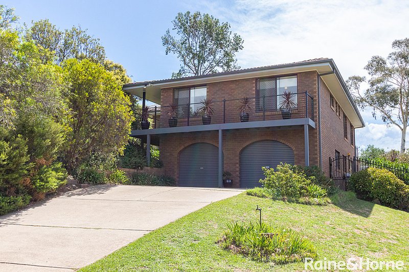 10 De Lisle Place, West Bathurst NSW 2795