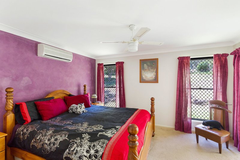 Photo - 10 Debbie Court, Highfields QLD 4352 - Image 6