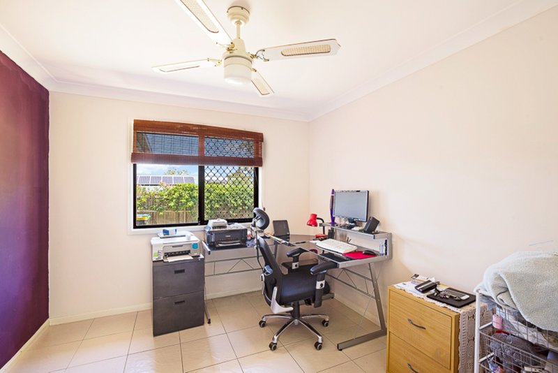 Photo - 10 Debbie Court, Highfields QLD 4352 - Image 11