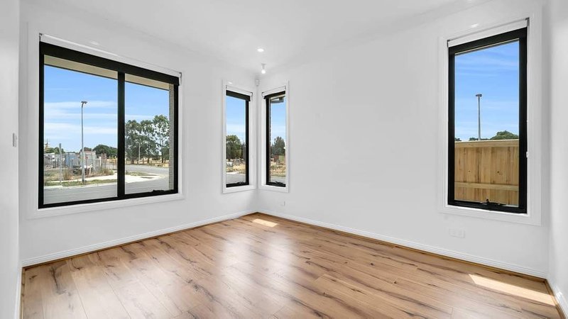 Photo - 10 Decumbens Way, Donnybrook VIC 3064 - Image 5