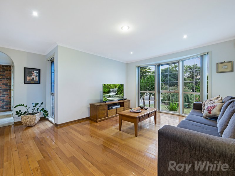 Photo - 10 Delamere Close, Mulgrave VIC 3170 - Image 2