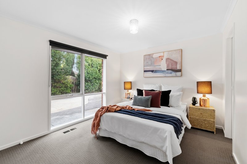 Photo - 10 Delatite Court, Rowville VIC 3178 - Image 5