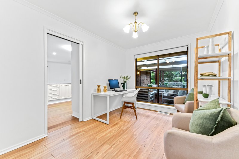 Photo - 10 Denise Close, Rowville VIC 3178 - Image 3