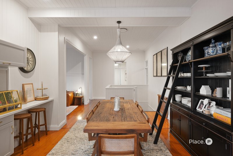 Photo - 10 Derby Street, Coorparoo QLD 4151 - Image 6