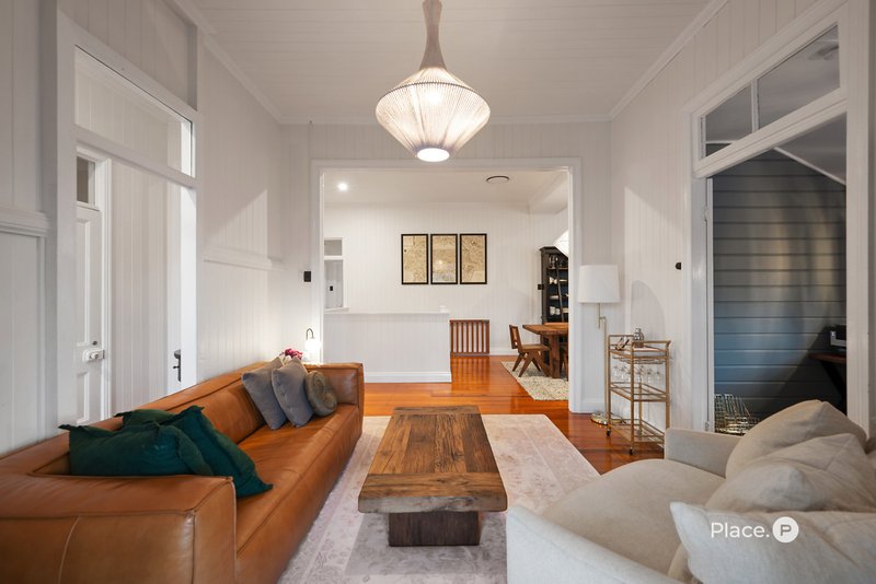 Photo - 10 Derby Street, Coorparoo QLD 4151 - Image 7