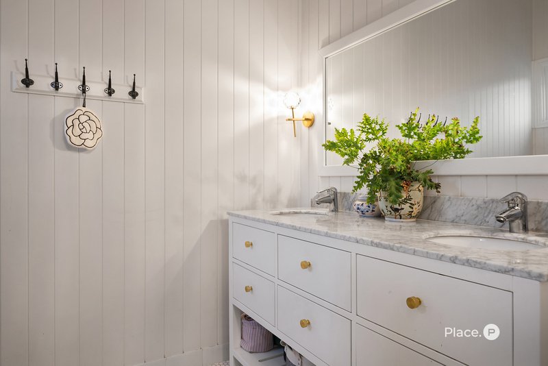 Photo - 10 Derby Street, Coorparoo QLD 4151 - Image 16