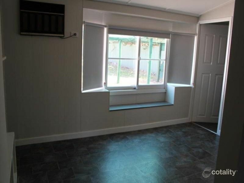 Photo - 10 Derby Street, Kingswood NSW 2747 - Image 2