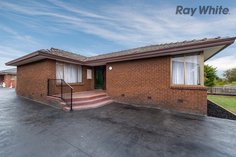 10 Derson Street, St Albans VIC 3021