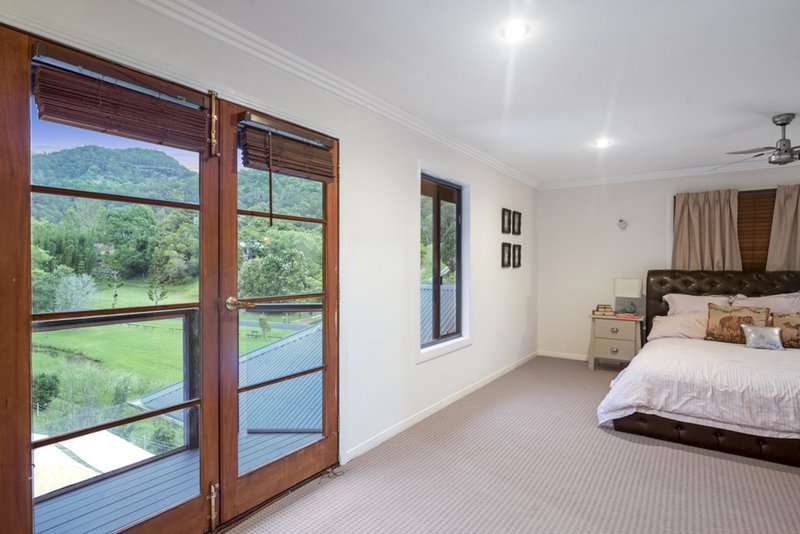 Photo - 10 Des Quinlan Crescent, Tallebudgera Valley QLD 4228 - Image 8