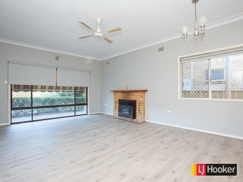 Photo - 10 Diane Street, South Tamworth NSW 2340 - Image 3