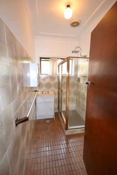 Photo - 10 Dianella Street, Caringbah NSW 2229 - Image 7