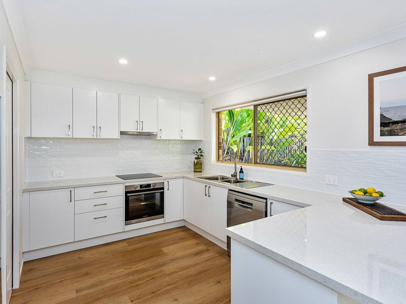 Photo - 10 Dillon Court, Mudgeeraba QLD 4213 - Image 12