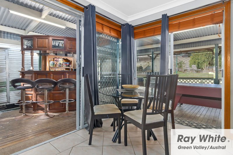 Photo - 10 Dimby Place, Busby NSW 2168 - Image 3