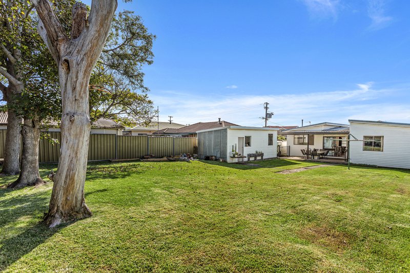 Photo - 10 Doone Street, Barrack Heights NSW 2528 - Image 5