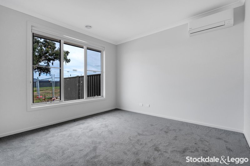 Photo - 10 Dorper Close, Wollert VIC 3750 - Image 6