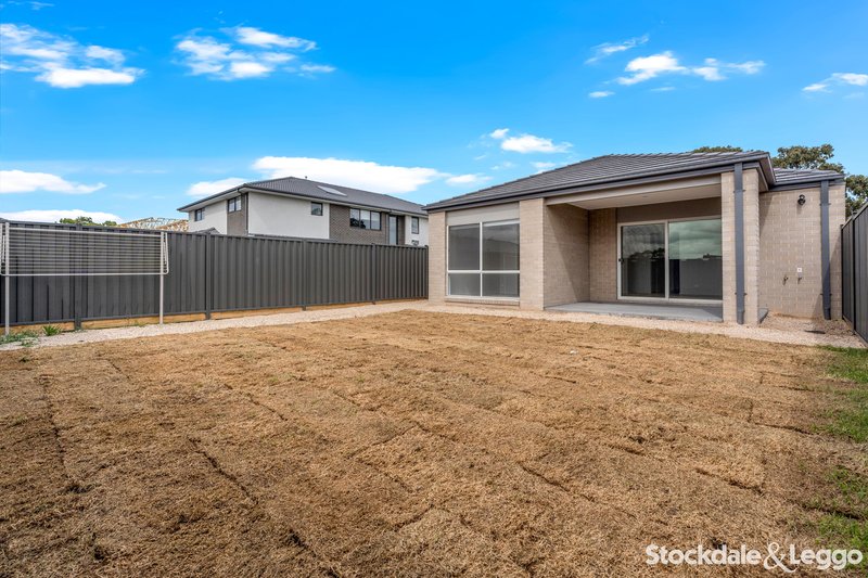 Photo - 10 Dorper Close, Wollert VIC 3750 - Image 10