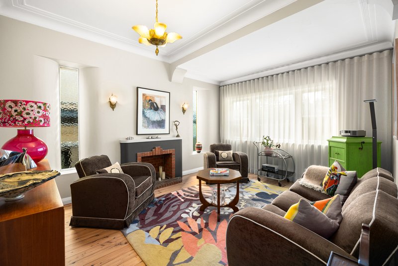 Photo - 10 Douglas Avenue, Chatswood NSW 2067 - Image 7
