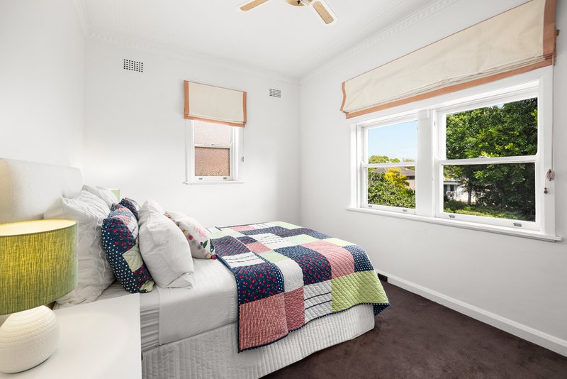 Photo - 10 Douglas Avenue, Chatswood NSW 2067 - Image 11