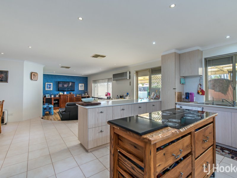 Photo - 10 Dryandra Way, Thornlie WA 6108 - Image 5