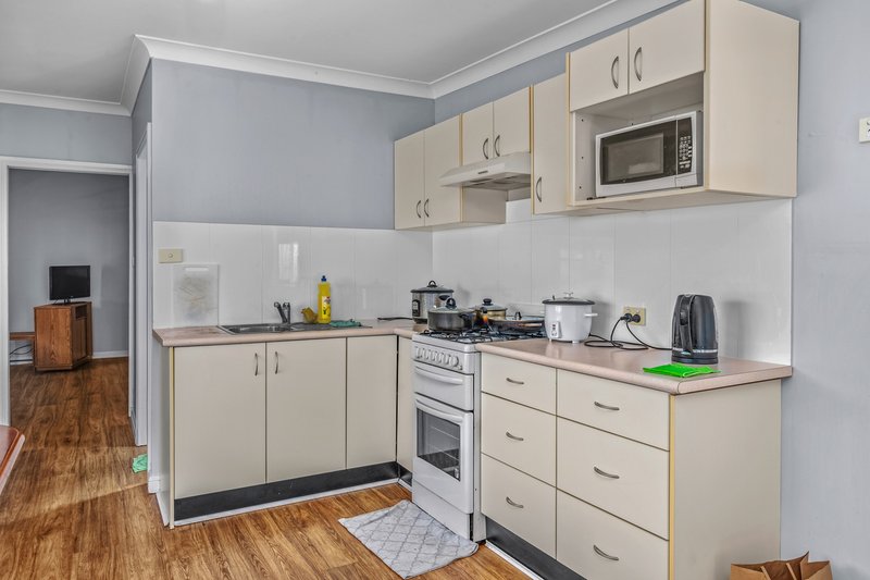 Photo - 10 Dudley Street, Kurri Kurri NSW 2327 - Image 3
